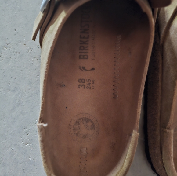 Birkenstock Clog - Picture 2 of 3